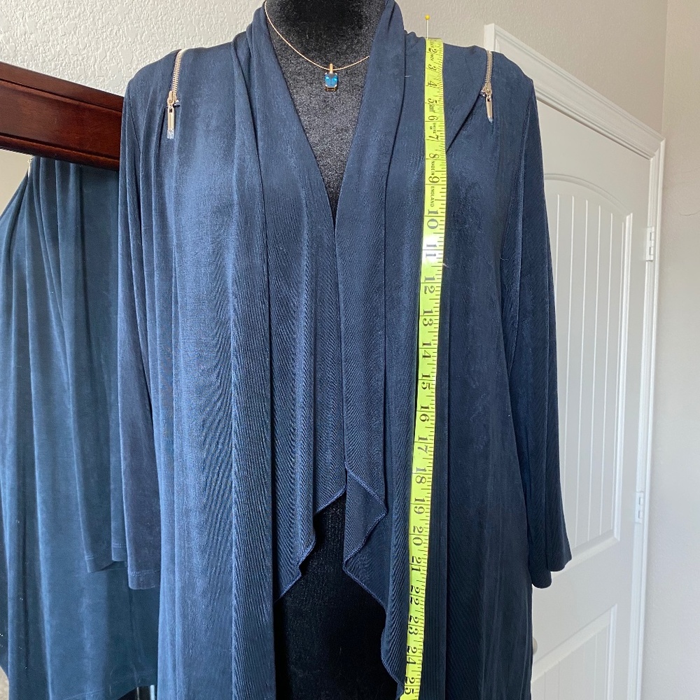 Chico's Navy Traveler's Top